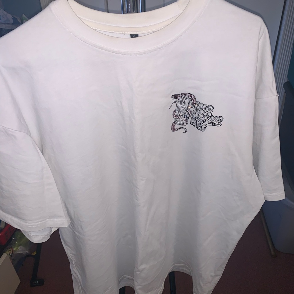Classic White Short Sleeve Tee with Graphic